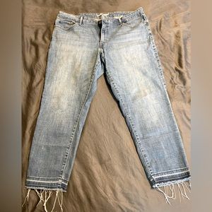 Levi’s 311 Shaping Skinny Frayed Ankle Jeans